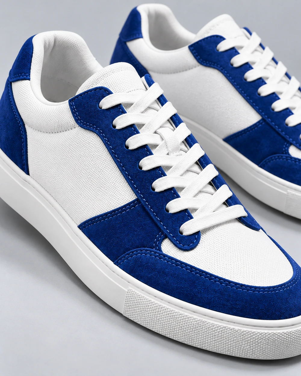 Classic Sneakers detail